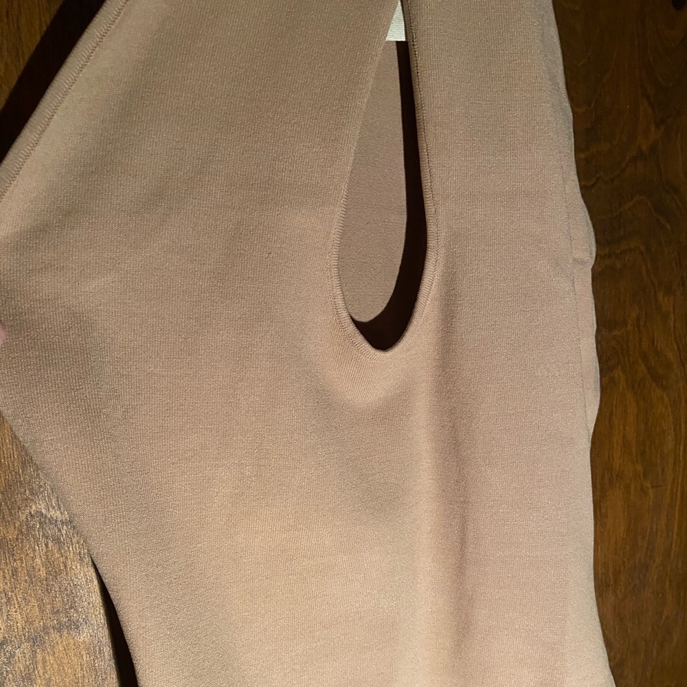 NWT Retrofete Ser.o.ya beige criss cross too size Large.